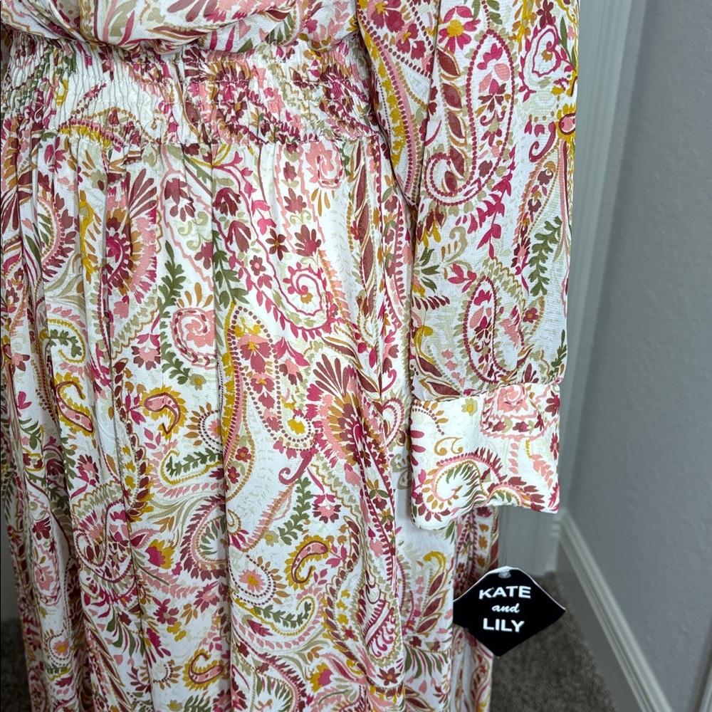 Kate & Lily Paisley Floral Long Sleeve Boho
Maxi Dress NWOT Size 10 - Picture 4 of 8